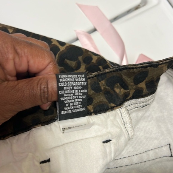 Leopard Print Mini Skirt - Picture 4 of 7